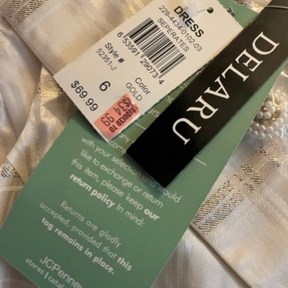 Cream and Gold Holiday Vest Top - *NWT - Size 6 - Picture 4 of 5